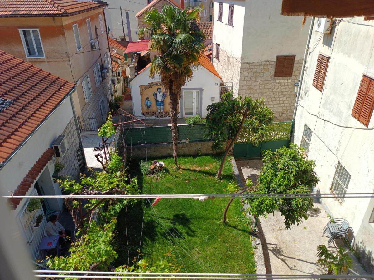 Old Stone House In Historical Area Villa Сплит Екстериор снимка